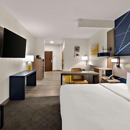 Comfort Suites Columbus East Broad מראה חיצוני תמונה