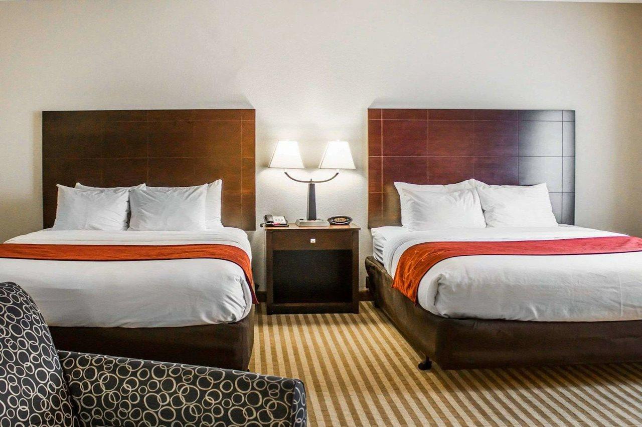 Comfort Suites Columbus East Broad מראה חיצוני תמונה