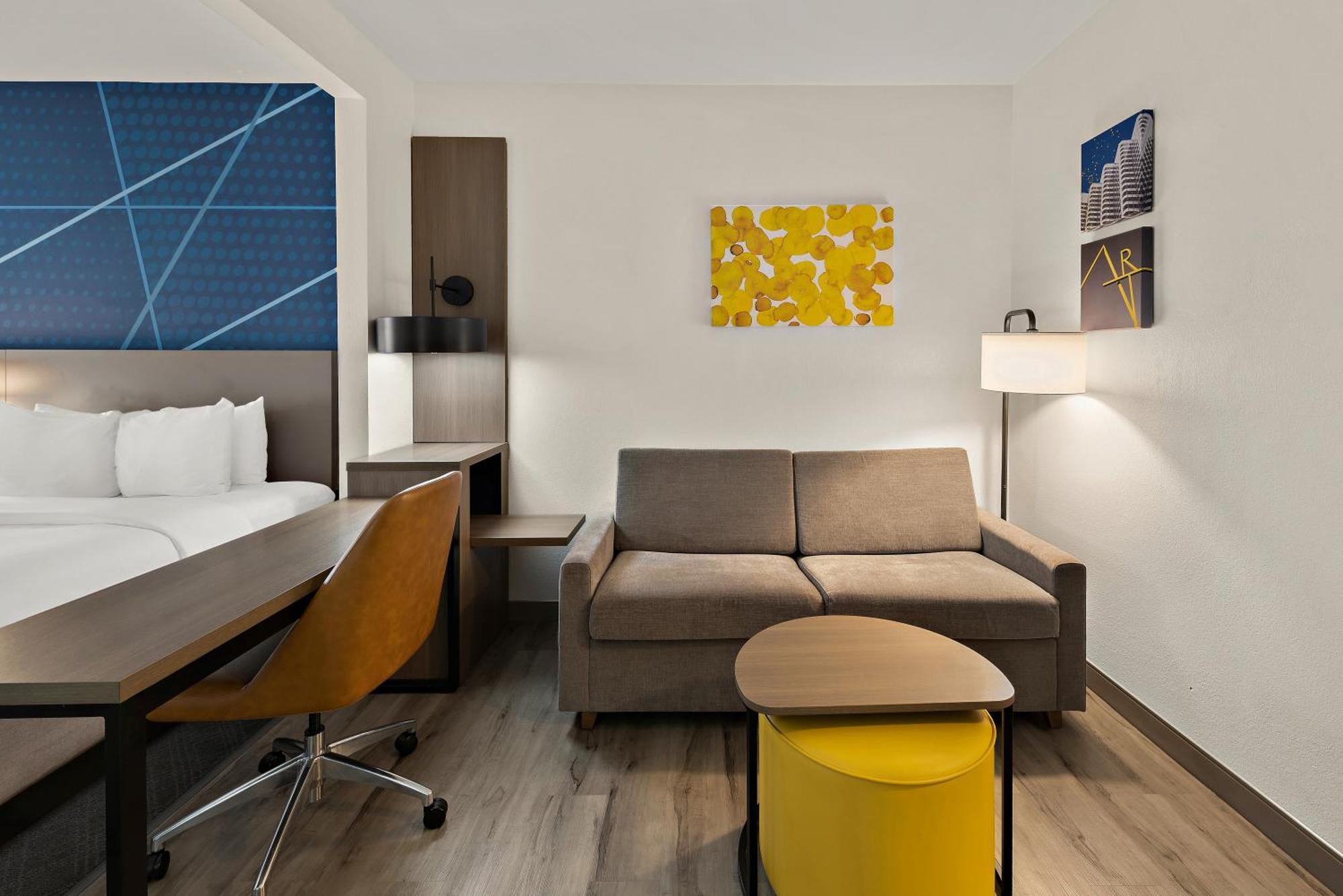 Comfort Suites Columbus East Broad מראה חיצוני תמונה
