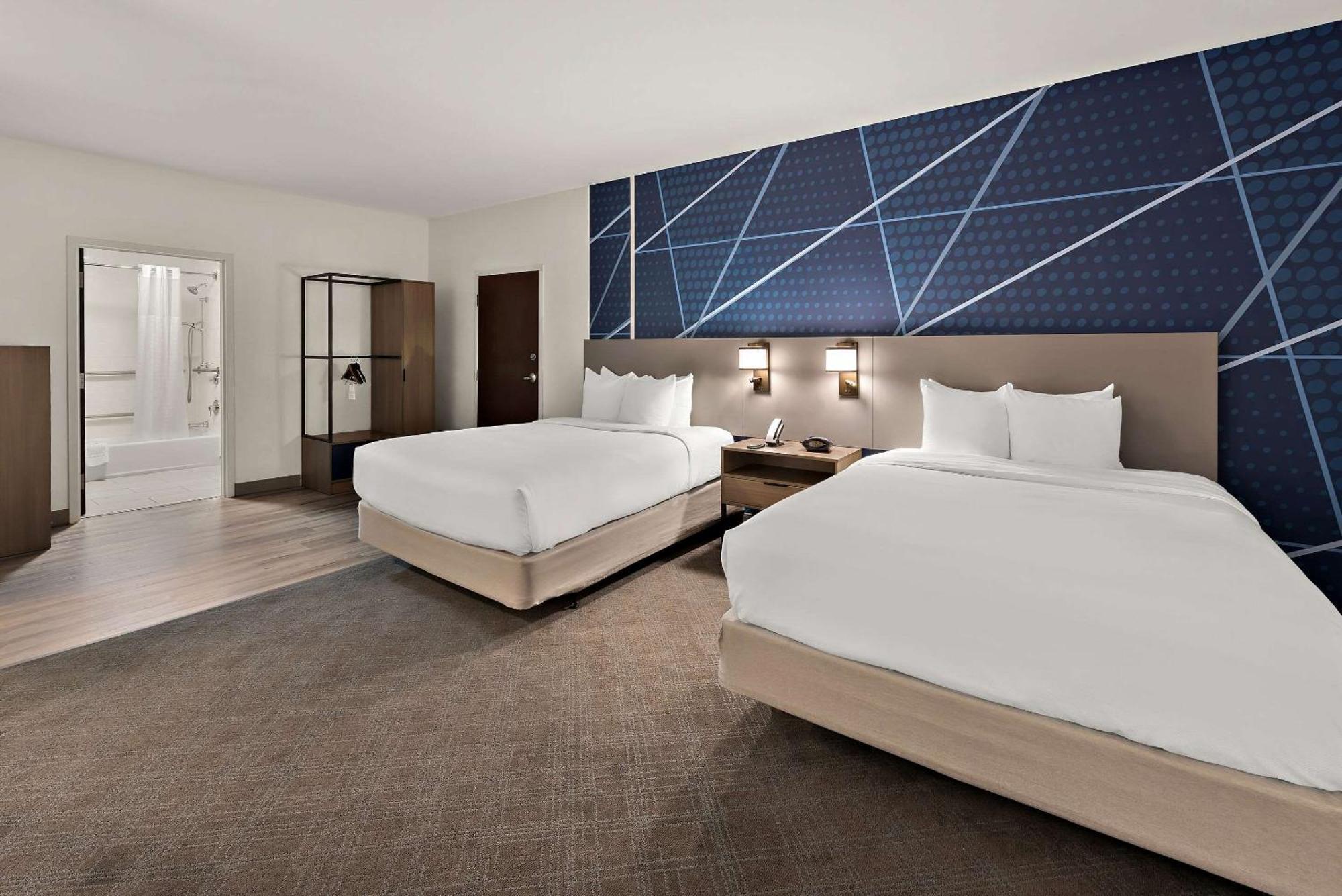 Comfort Suites Columbus East Broad מראה חיצוני תמונה